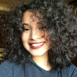 Meet your Posher, Iris